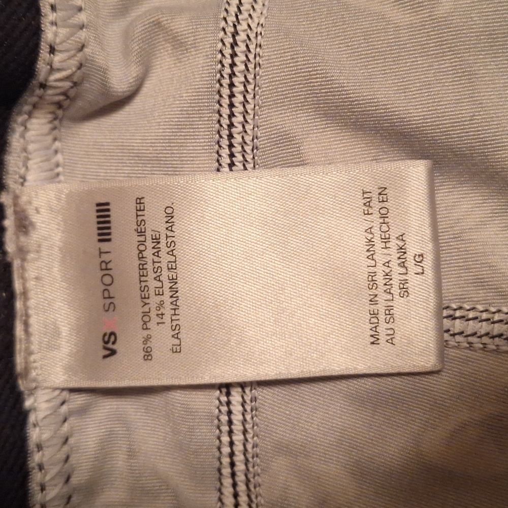 Victoria secret spandex shorts - Picture 5 of 8
